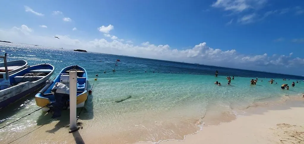 Walk Barefoot To Beach! Two Bathrooms! Entire Private Sailboat Isla Mujeres Mexico